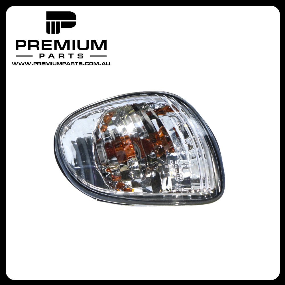 Front Park / Indicator Lamp Right Side Suits Toyota Corolla AE112R 1999 to 2001