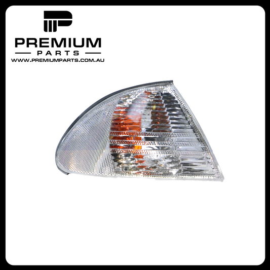 Front Park / Indicator Lamp, Clear, Right Side  Suits BMW 3 Series E46 1998 to 2001