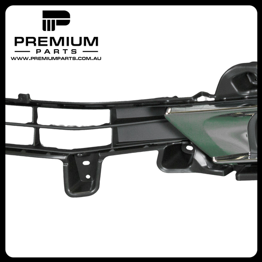 Front Bar Grille With Fog Light Mount Right Side Genuine suits Toyota Landcruiser 200 Series VX/Sahara 9/2015 On