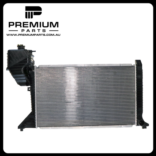 Radiator 42 / 42 mm Plastic Aluminium 680 x 408 x 40 mm Manual 2.2L&2.7L 5CYL L 611 & 612 Aftermarket Suits Mercedes-Benz Sprinter 208/308/311/313/413/316/416/61 2000 to 2006