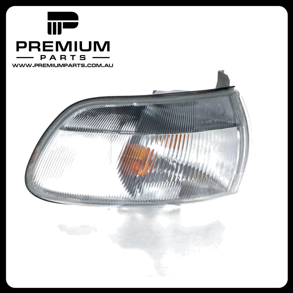 Front Park / Indicator Lamp Right Side Genuine Suits Toyota Tarago TCR10R/TCR11R 1990 to 2000