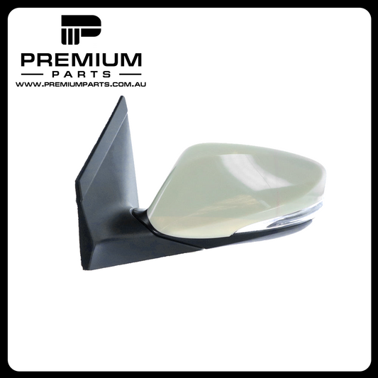 Door Mirror With LED Indicator Left Side Genuine suits Hyundai i30 Hatch 5/2012 to 4/2017
